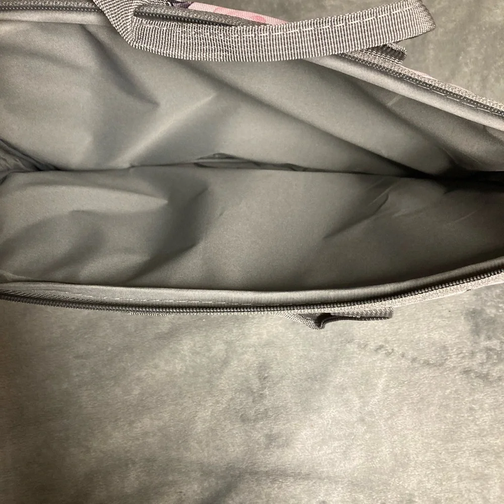 NWOT Laptop Case 15” Gray Floral
